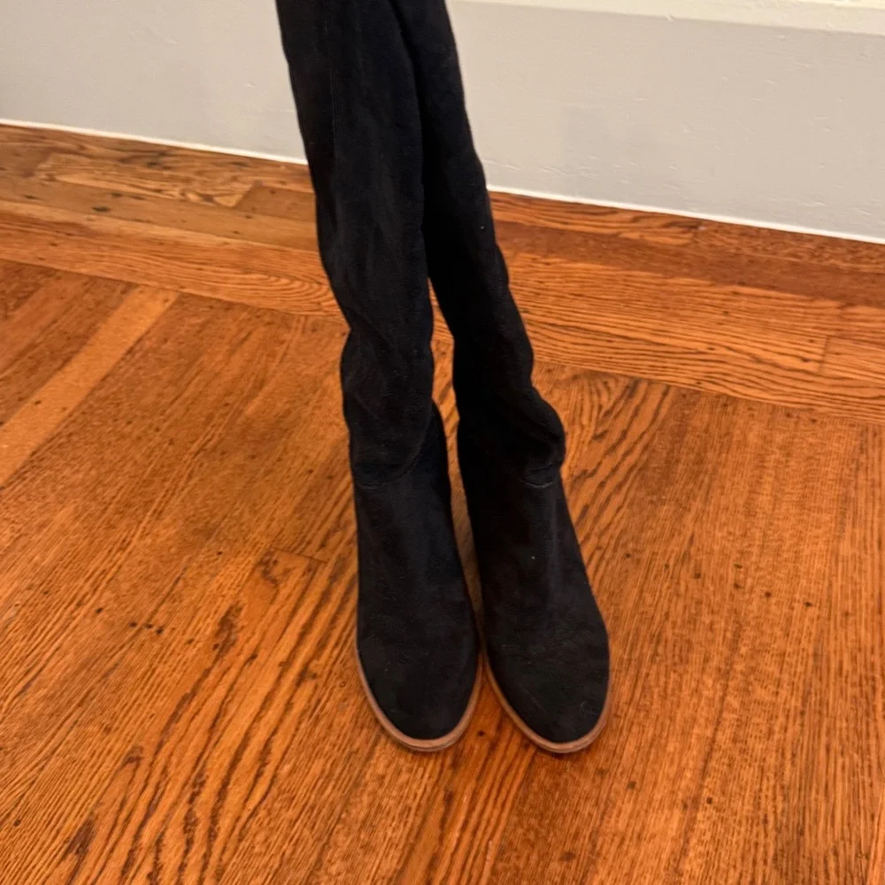 Oasis Society Black Suede Knee High Block Heeled Boots - women's size 7.5 - Picture 6 of 7